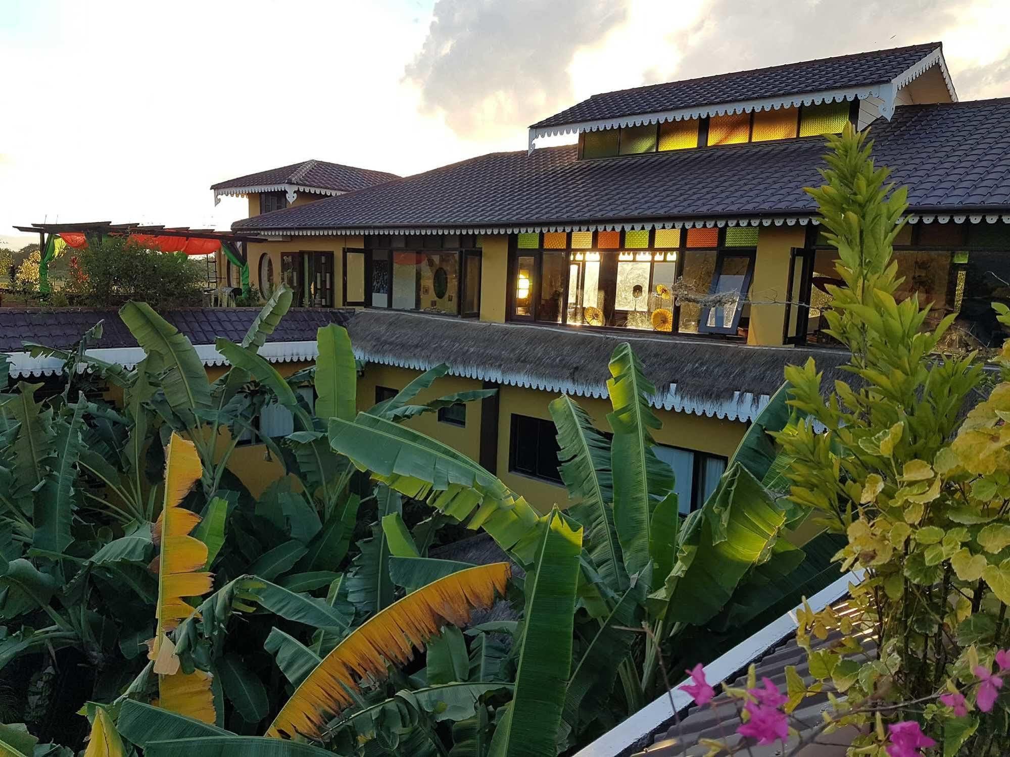 Thanakha Inle Hotel Nyaungshwe Township Exterior photo
