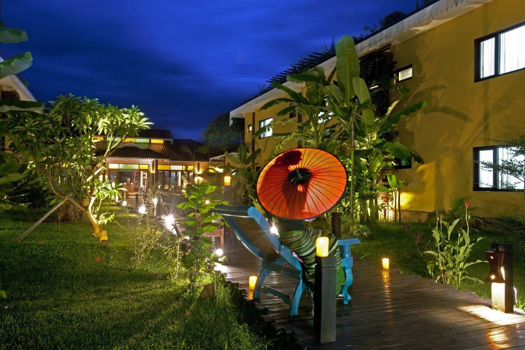 Thanakha Inle Hotel Nyaungshwe Township Exterior photo