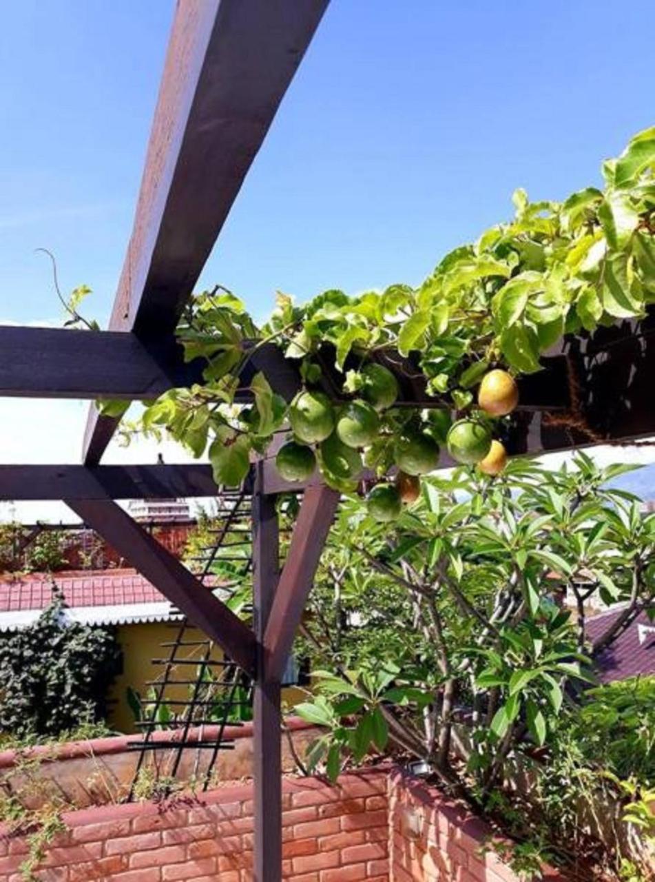 Thanakha Inle Hotel Nyaungshwe Township Exterior photo